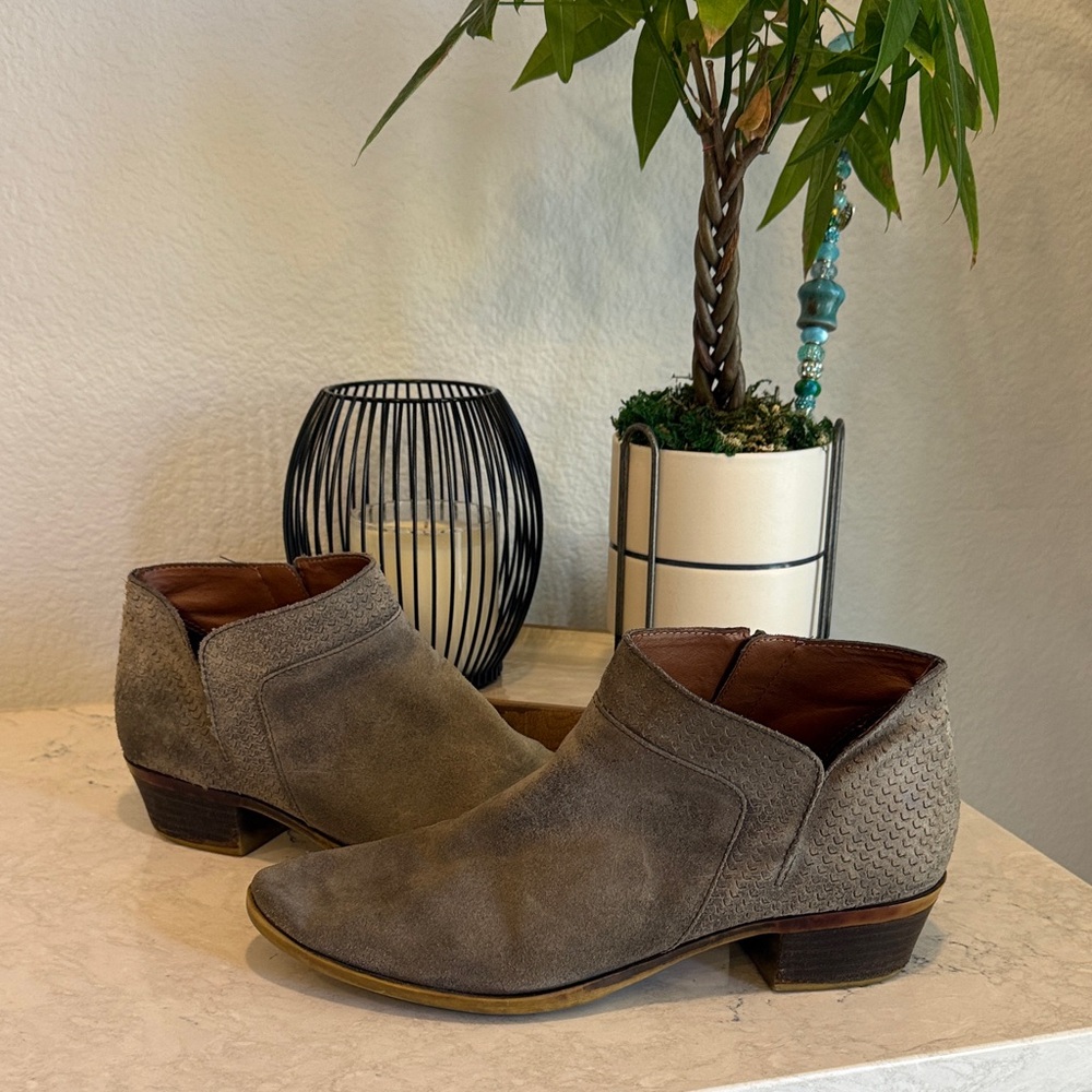 Lucky Brand Gray Suede Ankle Booties